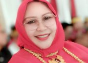 Dr Andi Ernie Dosen Politeknik AMI Makassar Terima Satyalancana Karya Satya 20 Tahun