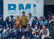SMKN 9 Makassar Bersama SMKN 1 Kaimana Kujungan Industri di PT. Bumi Menara Internusa Kawasan Industri Makassar