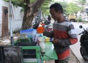 Rohim Afandi Asal Lamongan Menjual Cendol di Makassar 