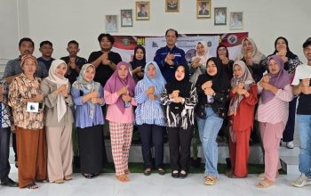 PKM Nasional XI ADPERTISI Penyuluhan Digitalisasi di Gedung Koperasi Merah Putih Desa Aeng Batu Batu Takalar