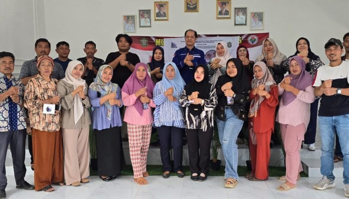 PKM Nasional XI ADPERTISI Penyuluhan Digitalisasi di Gedung Koperasi Merah Putih Desa Aeng Batu Batu Takalar