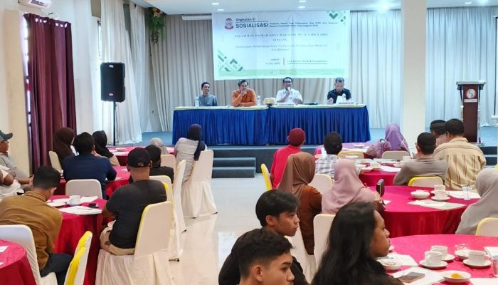 Dosen Ilmu Pemerintahan Unismuh Makassar Randy Akbar S.IP, M.Si Jadi Pembicara Sosialisasi Perda Perlindungan Pasar Tradisional