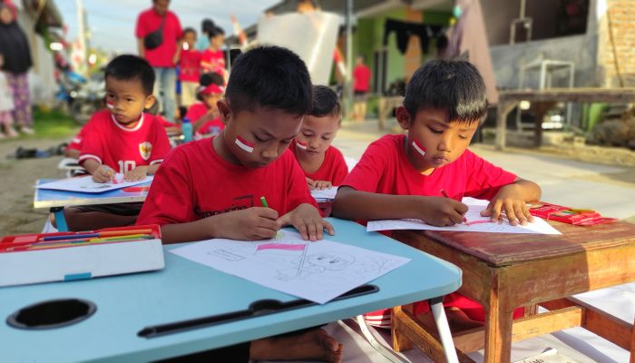 Semarakkan  HUT Kemerdekaan,  Warga Grand Sulawesi Bontomarannu Gowa Gelar Lomba Bagi Anak Anak