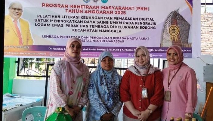 UNM Dorong UMKM Pengrajin Logam Go Digital Lewat Pelatihan Literasi Keuangan