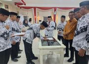 PGRI Kota Palopo Lantik Pengurus Cabang dan Perangkat Organisasi Masa Bakti 2025–2030