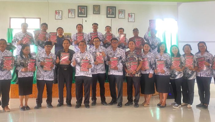 PGRI Toraja Utara Gerak Cepat, Majalah Suara PGRI Tiba di 21 Cabang