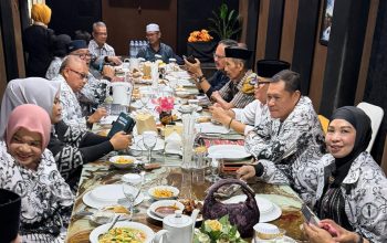 PGRI Sulsel Gelar Bukber, Bahas Aset Sekolah PGRI dan Pengadaan Sekretariat