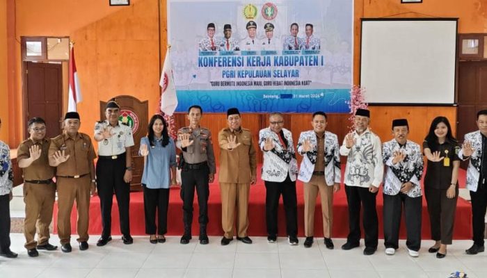 Wabup Selayar Buka Konferensi Kerja PGRI 2026, Tekankan Profesionalitas dan Adaptasi Digital Guru