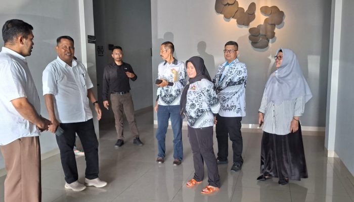 Wabup Sidrap Dampingi Ketua PGRI Sulsel Prof Hasnawi Tinjau Penginapan Panitia dan Juri PORSENIJAR PGRI Sulsel 2026