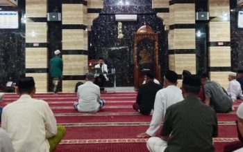 Pengajian Subuh DKM Darul Muttaqin Minasa Upa Bahas KHGT, Dr Abbas Baco Miro: Wujudkan Kesatuan Umat