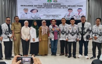 Di Hadapan Anggota PGRI  Palopo, Prof. Dr. Unifah Rosyidi, M.Pd Singgung Rumah Subsidi dan Perlindungan Profesi