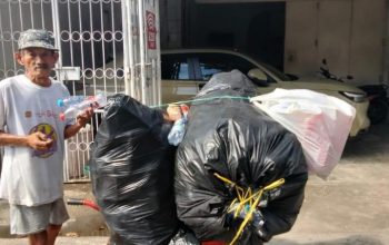 Mengais dari yang Tersisa, Rahman Menjaga Asa di Usia Senja
