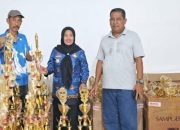 Piala dan Medali PORSENIJAR VII PGRI Sulsel 2026 Diserahkan, Sidrap Matangkan Persiapan Jadi Tuan Rumah