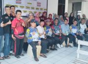 1500 Peserta Defile Siap Berangkat, PGRI Palopo Incar Medali Emas di PORSENIJAR Sidrap