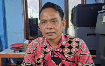 Plt Kades Timbuseng Gowa Arifai S.Sos Apresiasi PKM Unismuh Makassar Latih Kader Posyandu Cegah Stunting