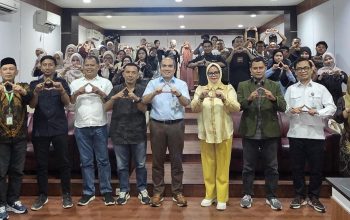 STIE AMKOP Makassar Siap Jadi Perguruan Tinggi Koperasi, Gelar Kuliah Umum Revolusi Ekonomi Lokal