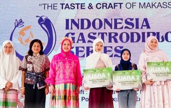 Mahasiswa D3 Tata Busana UNM Juara 1 Lomba Desain Baju Batik Lontara Makassar 2026