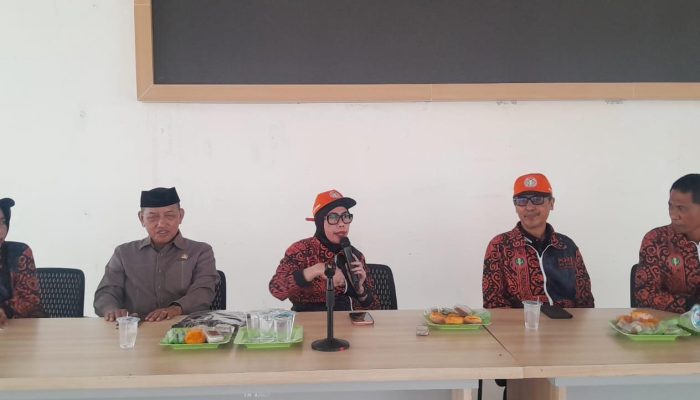 Ketua PGRI Bulukumba Minta Panitia Beri Pelayanan Prima untuk Atlet Porsenijar