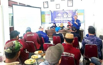 Kelompok XI PKM Nasional ADPERTISI di Bonto Tallasa Maros Bahas Penguatan Kompetensi Kewirausahaan UKM Pemateri Muh. Amsal Sahban, Ph.D,