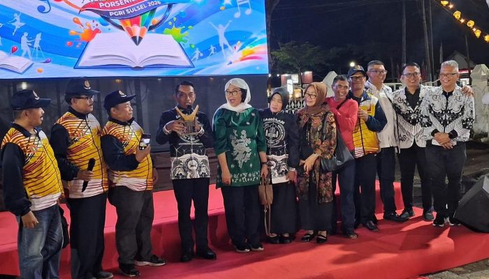 Ketua Umum PB PGRI Prof Unifah Merasa Tersanjung Disambut Hangat Bupati Sidrap
