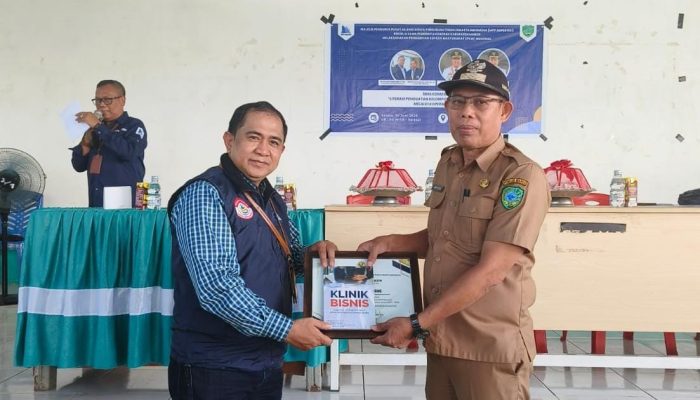 Sekjen Ibrahim Pratama Dorong Pelaku Usaha Desa Mattoanging Perkuat Strategi Bisnis dan Pemasaran Digital di PKM Nasional ADPERTISI