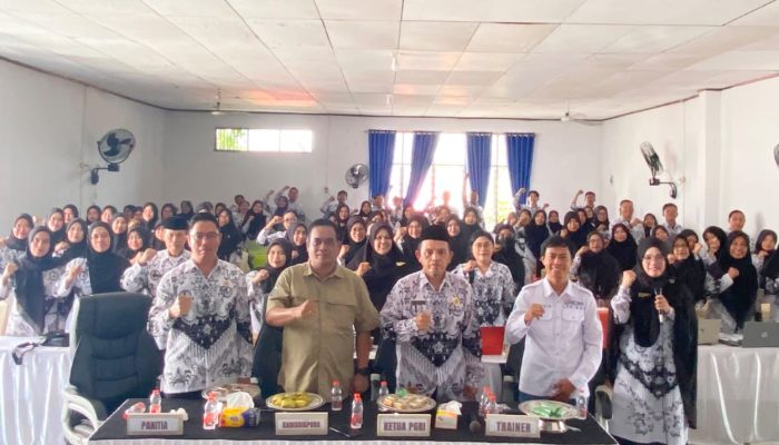 Mess PGRI Palopo Kembali Hidup, Jadi Lokasi Pelatihan Aplikasi Pembelajaran Berbasis AI