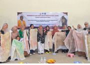 Dosen FT UNM Dorong Pemberdayaan Perempuan melalui Pelatihan Eco-Marbling untuk Mendukung Sustainable Fashion