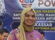 Guru SDN 1 Kelara Jeneponto Sukmawati, S.Pd.Gr Nilai ToT PGRI Power Transformatif, AI Permudah Tugas Guru