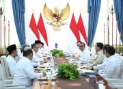 Prabowo Bentuk Tim Khusus Kaji Kuliah Gratis di PTN, Dipimpin Menko PMK Pratikno